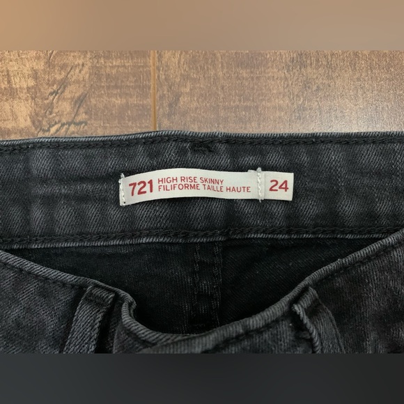 Levi’s 721 High Rise Skinny Women’s Jeans - Picture 2 of 4